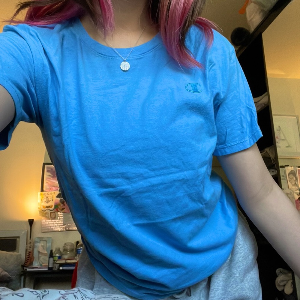 CHAMPION T SHIRT